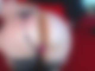 ashley-whiteSelf MILF webcam performer live streaming