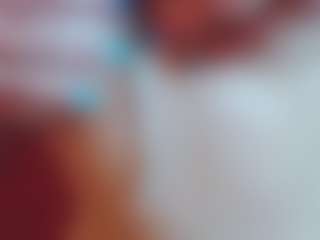 ashley-whiteSelf MILF webcam performer live streaming