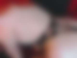 ashley-whiteSelf MILF webcam performer live streaming