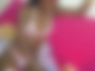Live cam show with casanova-gal - Bikini on StripNow