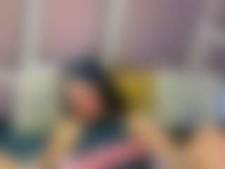 Live cam show with EmilyEsposito - Girlnextdoor on Camming Site