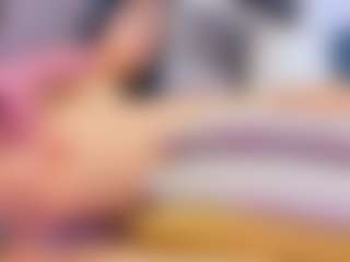 Live cam show with EmilyEsposito - Bluehair on TeamSkeetLive