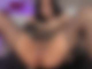 Jiggly1's Live Sex Cam Show