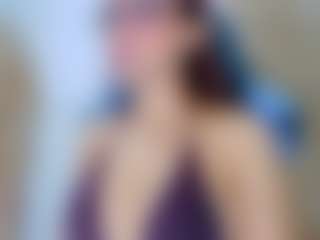 Live cam show with Julieth Davis - Big Tits on sexytreat.net