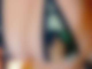 Julieth Davis's Live Sex Cam Show