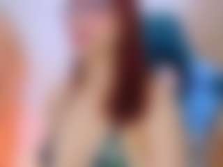 Live cam show with Julieth Davis - Brown Hair on Dolls Live
