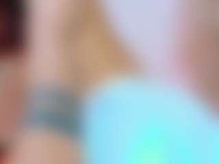 Live cam show with Julieth Davis - Strip on Camsoda