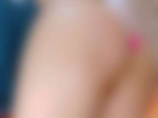 Julieth Davis's Live Sex Cam Show