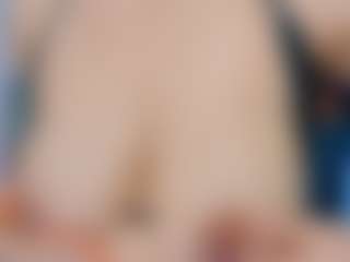Julieth Davis's Live Sex Cam Show