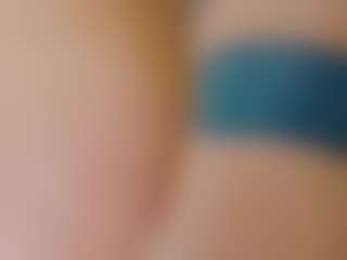 Julieth Davis's Live Sex Cam Show
