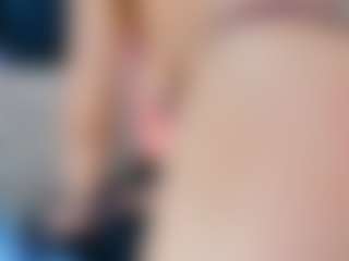 Julieth Davis's Live Sex Cam Show