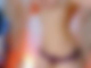 Julieth Davis's Live Sex Cam Show