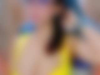 Live cam show with Julieth Davis - Brown Hair on Camsoda