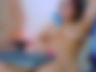 Julieth Davis's Live Sex Cam Show