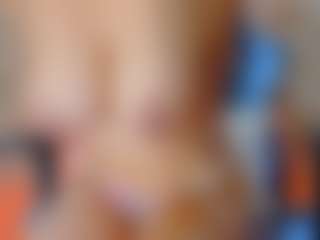 Julieth Davis's Live Sex Cam Show