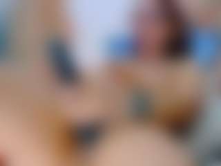 Live cam show with Julieth Davis - Athletic Cum on Camsoda