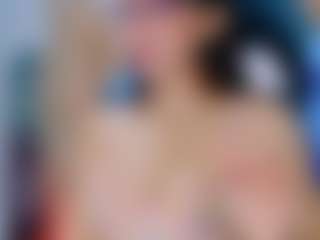 Live cam show with Julieth Davis - Dildo Brown Hair on Camsoda