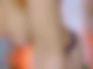 Live cam show with Julieth Davis - Brown Hair on CamwithHer