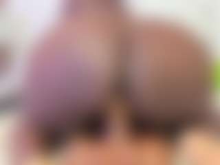 Live cam show with KristineLS - Ass Bouncing on Cam Slut