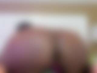 Live cam show with KristineLS - Ebony Toys on TeamSkeetLive