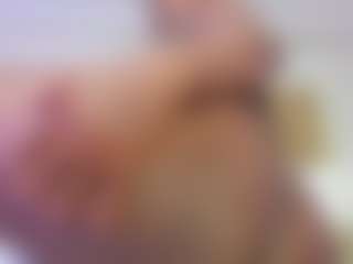 Live cam show with KristineLS - Black Dildo on liverealitysex.com | colombia