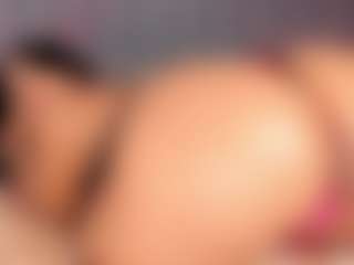 Live cam show with PocahontasFg - Athletic Teen (18+) on dropp.cam