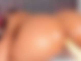 Show de câmera ao vivo com PocahontasFg - Athletic Shaved Pussy no Camsoda