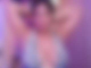 Live cam show with Shenoa - Smoking on pussylord.com