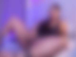 Live cam show with Shenoa - Facial Piercings on Camsoda