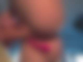 Live cam show with Ann-Kendy - Brown Hair on Cam Slut