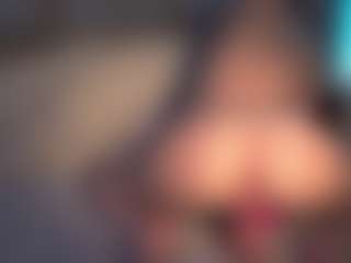 Live cam show with Ann-Kendy - Young Adult on googirlz