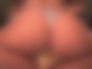 Live cam show with Ann-Kendy - Small Ass on Camsoda