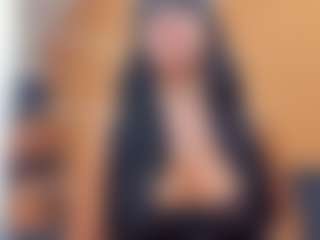 Live cam show with b3cky - Average on Milfs Live