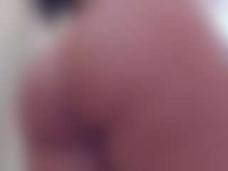 Live cam show with b3cky - Fingers on Camiplay Live