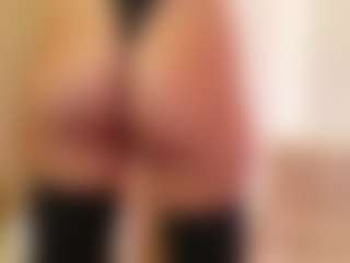 Live cam show with b3cky - Shaved Pussy on livesexfox.com