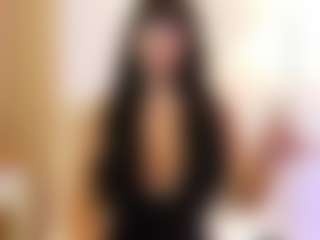 Live cam show with b3cky - Brown Eyes Teen (18+) on Camiplay Live