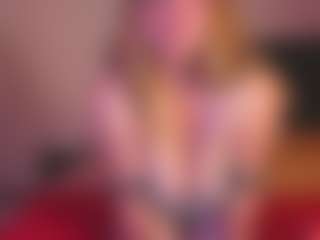 Live cam show with CristalBrown - Ass Bouncing on Dolls Live
