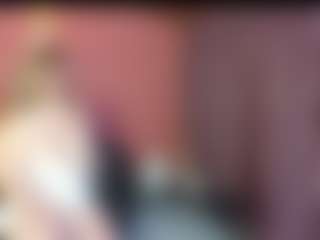 Live cam show with CristalBrown - Fetish on Fling VIP Chat