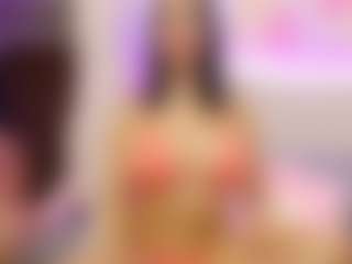 Live cam show with Selena - MILF on SquirtSoMuch
