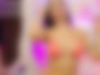 Live cam show with Selena - Bedroom on thefappeningchat.com
