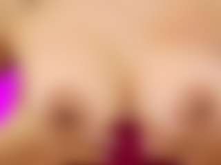Selena's Live Sex Cam Show