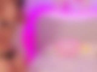 Live cam show with Selena - Young Adult on 1on1-livenow
