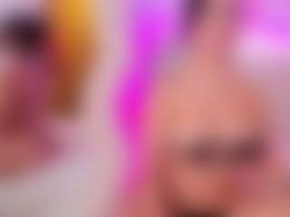 Live cam show with Selena - Shaved Pussy MILF on luckytryst.com