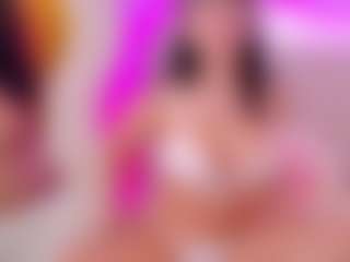Live cam show with Selena - Curvy MILF on sexylive.show