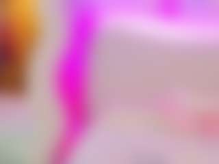 Live cam show with Selena - Bedroom on AdultVida.com