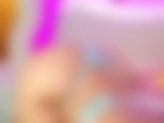 Live cam show with Selena - Curvy Teen (18+) on galaxygirlnitro.com