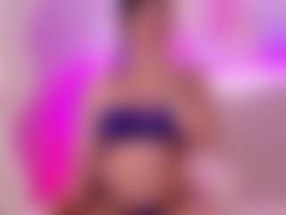 Selena's Live Sex Cam Show