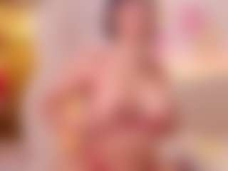 Live cam show with Selena - Brown Eyes Teen (18+) on livesuperchat.net