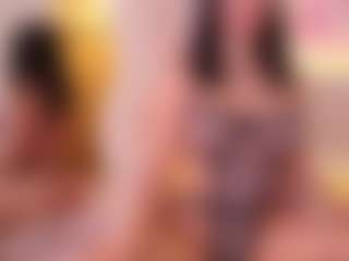 Live cam show with Selena - Shaved Pussy on Instabang
