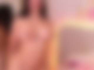 Live cam show with Selena - Gamer MILF on Stripli.com